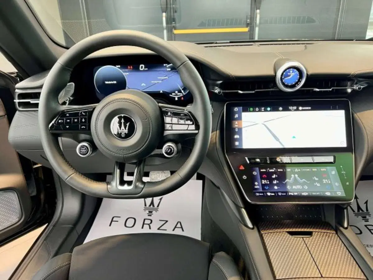 Maserati Granturismo nuova a Torino (10)