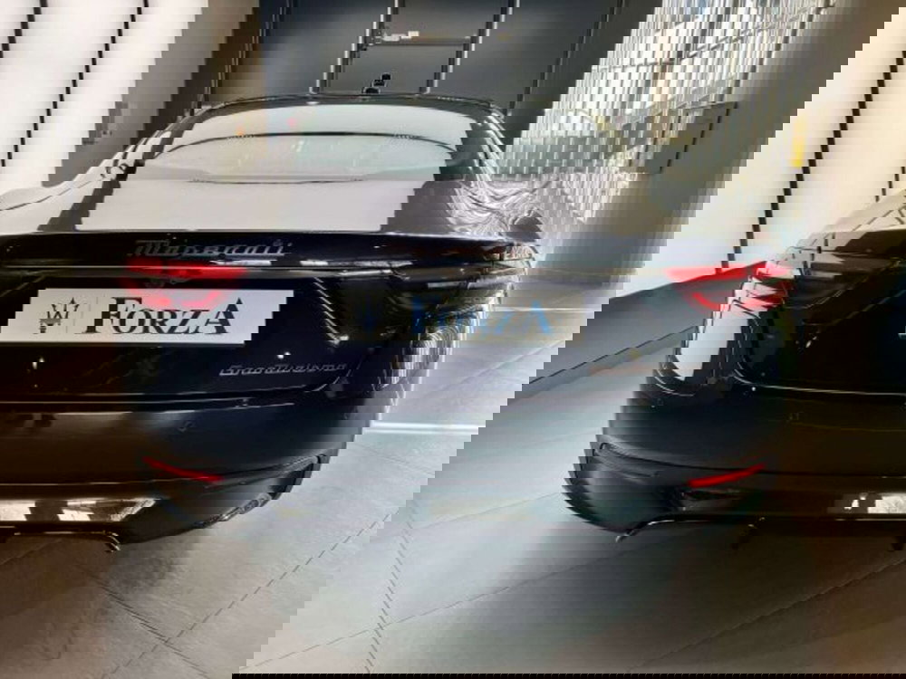 Maserati Granturismo nuova a Torino (7)