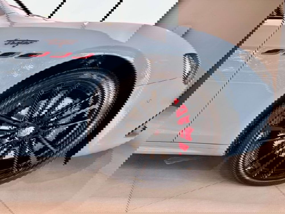 Maserati Ghibli nuova a Torino (4)