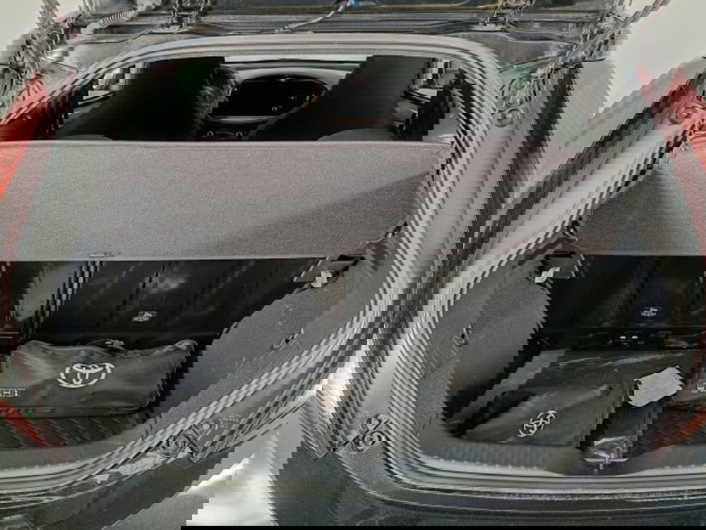 Toyota Aygo X usata a Teramo (19)