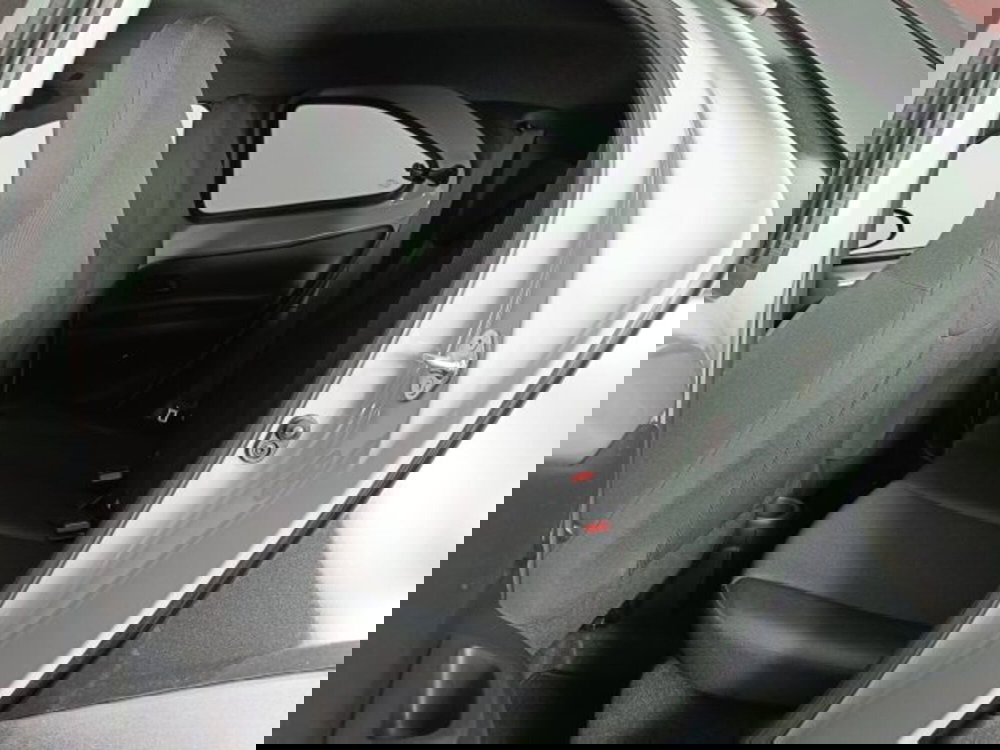 Toyota Aygo X usata a Teramo (9)