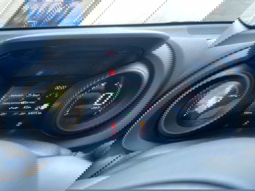 Toyota Yaris Cross usata a Vercelli (9)