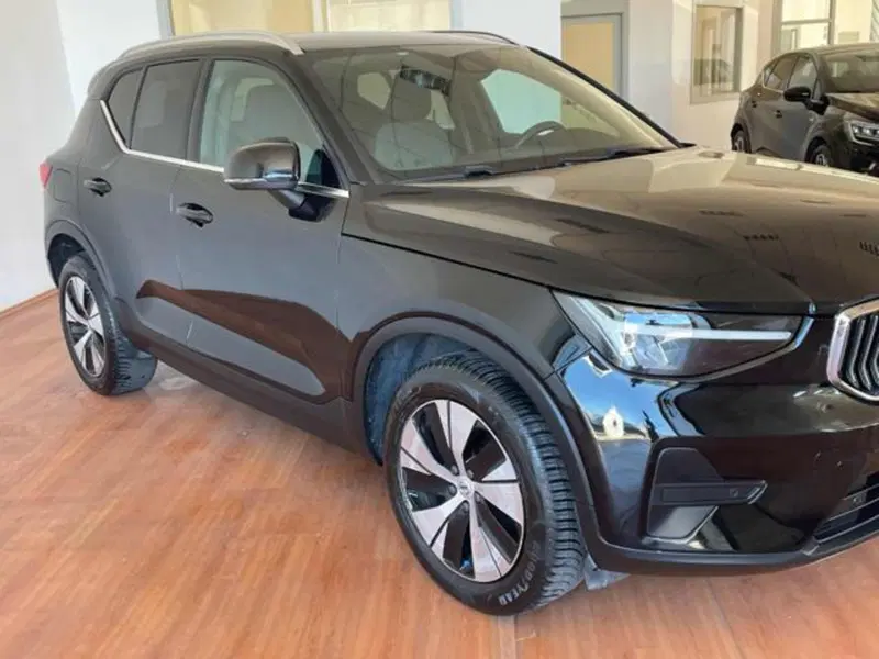 Volvo XC40 usata a Lucca (2)