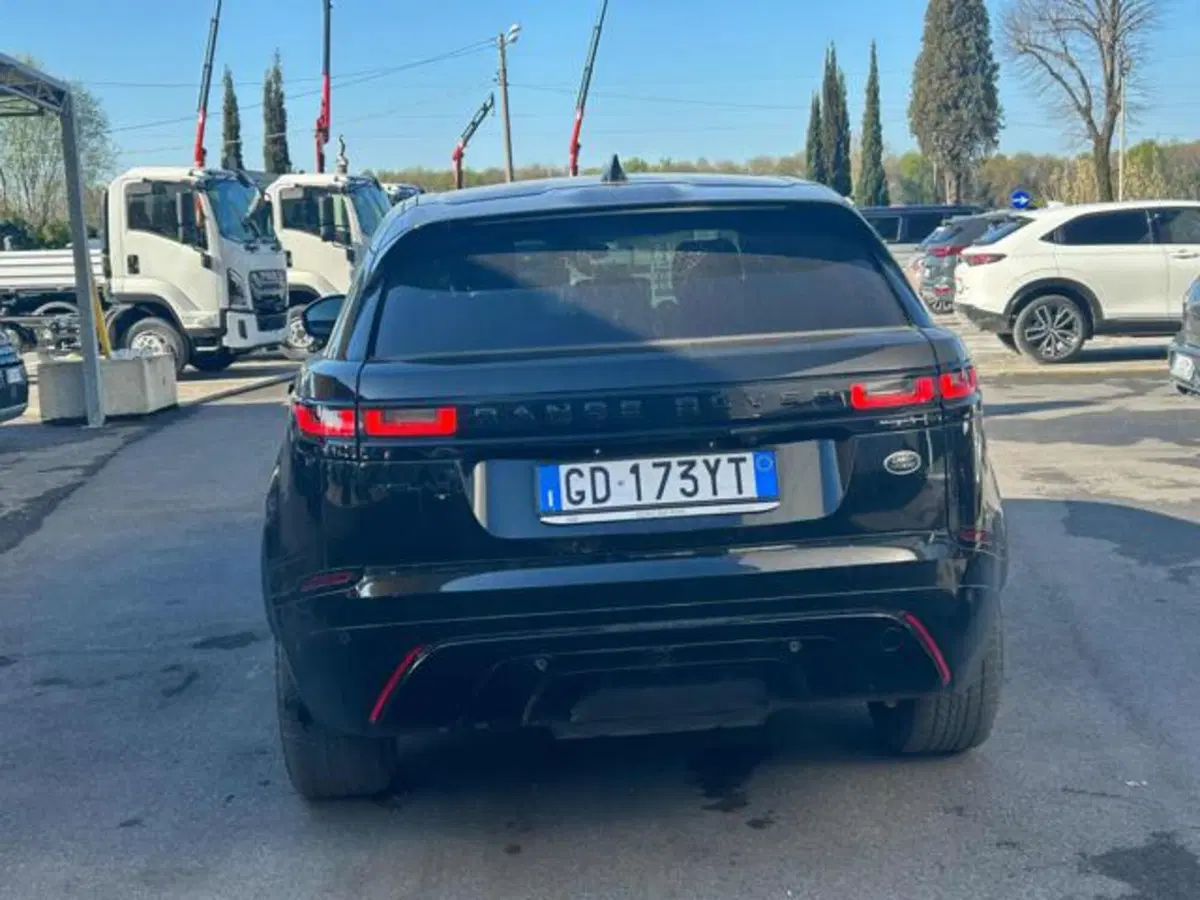 Land Rover Range Rover Velar usata a Lucca (8)