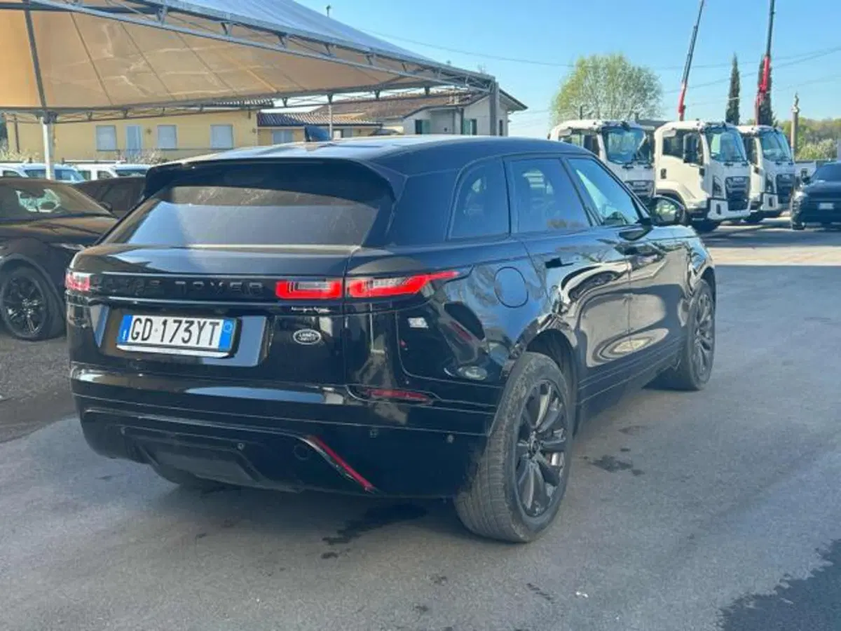 Land Rover Range Rover Velar usata a Lucca (9)