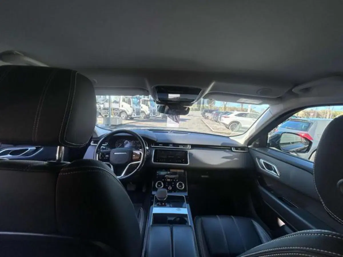 Land Rover Range Rover Velar usata a Lucca (11)