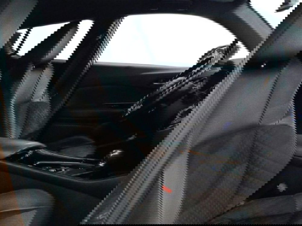 Toyota Toyota C-HR usata a Catania (10)