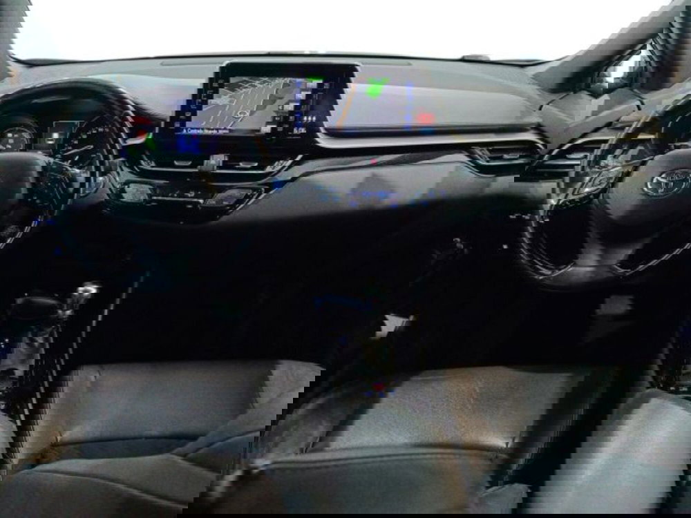 Toyota Toyota C-HR usata a Catania (7)