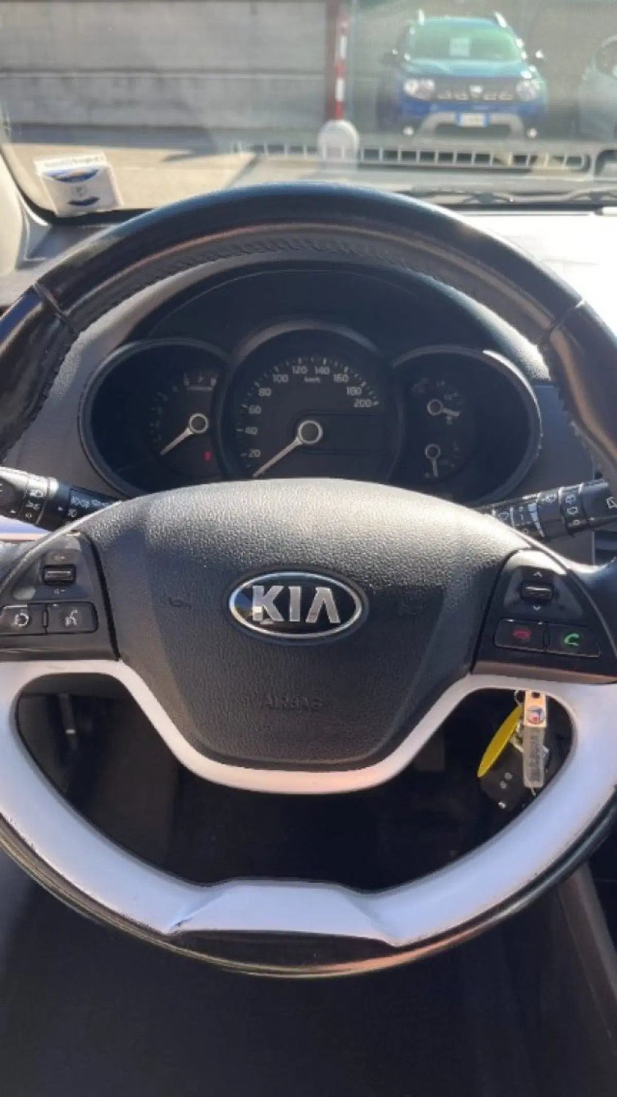 Kia Picanto usata a Novara (7)