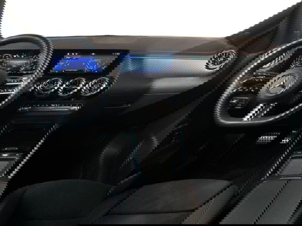 Mercedes-Benz EQA usata a Bologna (9)