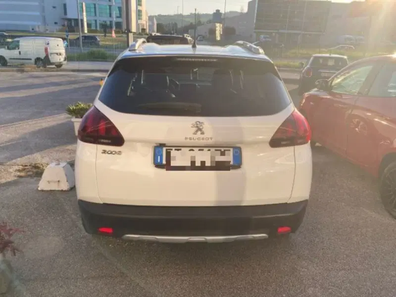 Peugeot 2008 usata a Macerata (5)