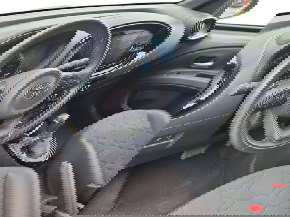 Toyota Aygo X usata a Roma (7)