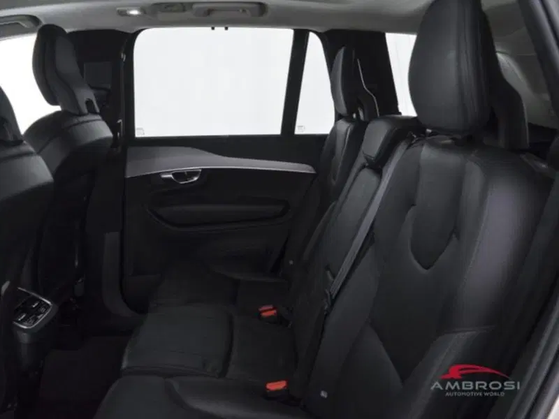 Volvo XC90 usata a Perugia (10)