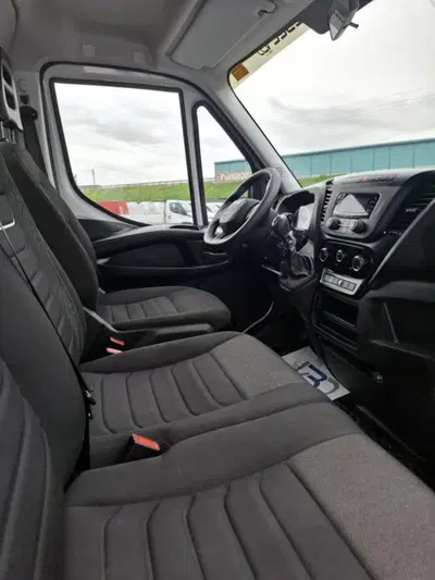 Iveco Daily Telaio 35C14 BTor 2.3 HPT PLM-RG Cabinato del 2023 usata a Castegnato