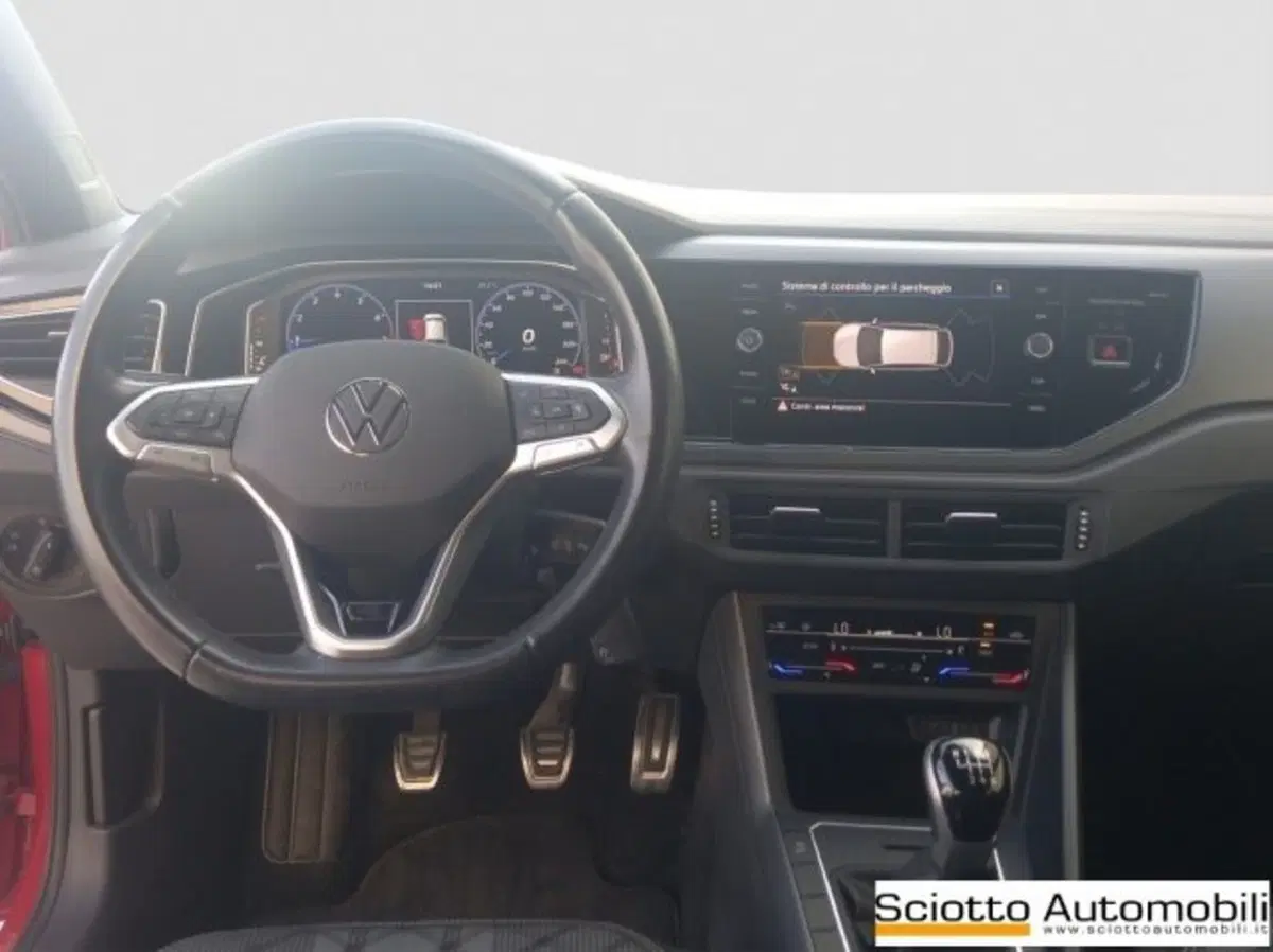 Volkswagen Taigo usata a Messina (14)