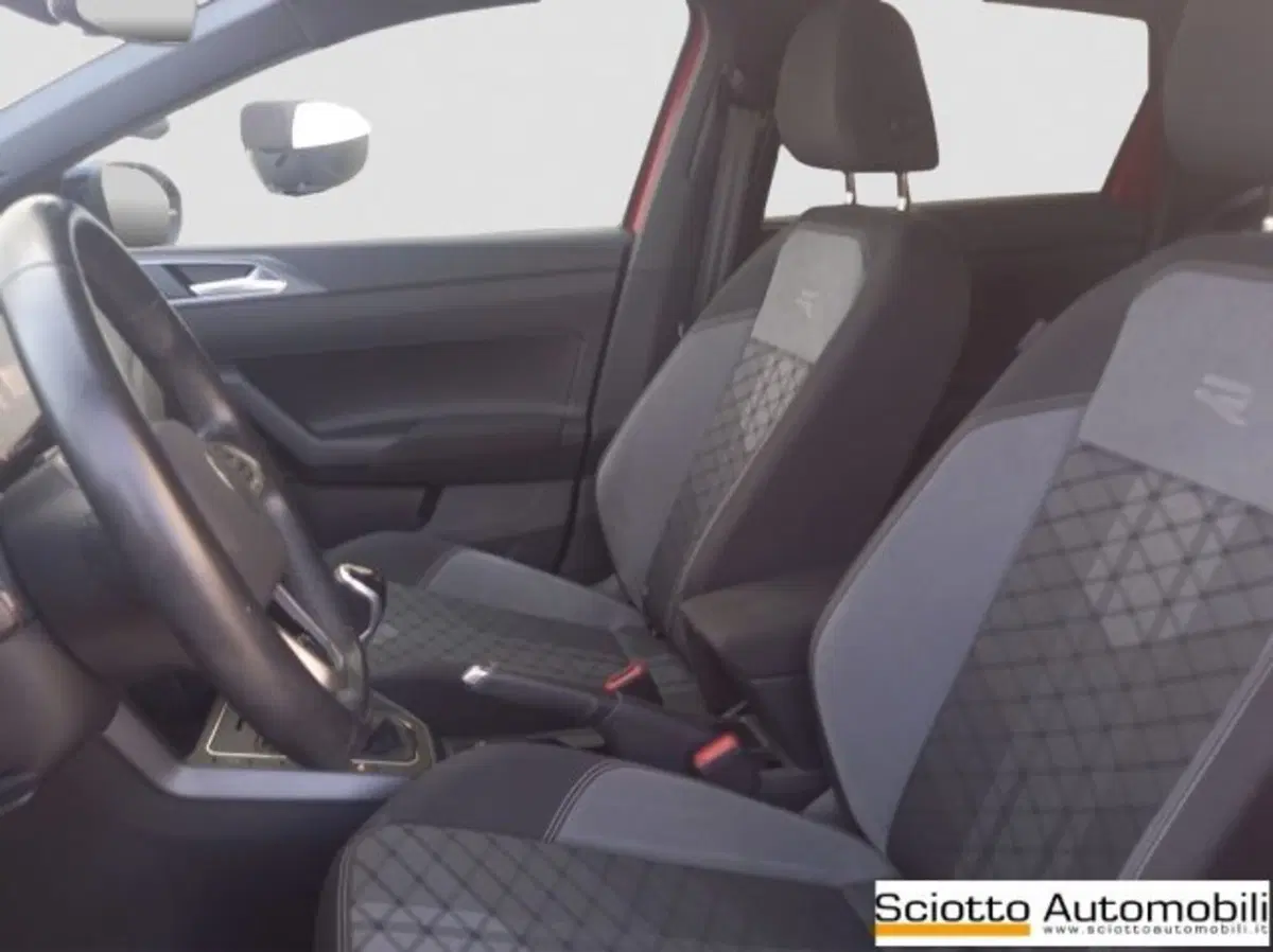 Volkswagen Taigo usata a Messina (9)