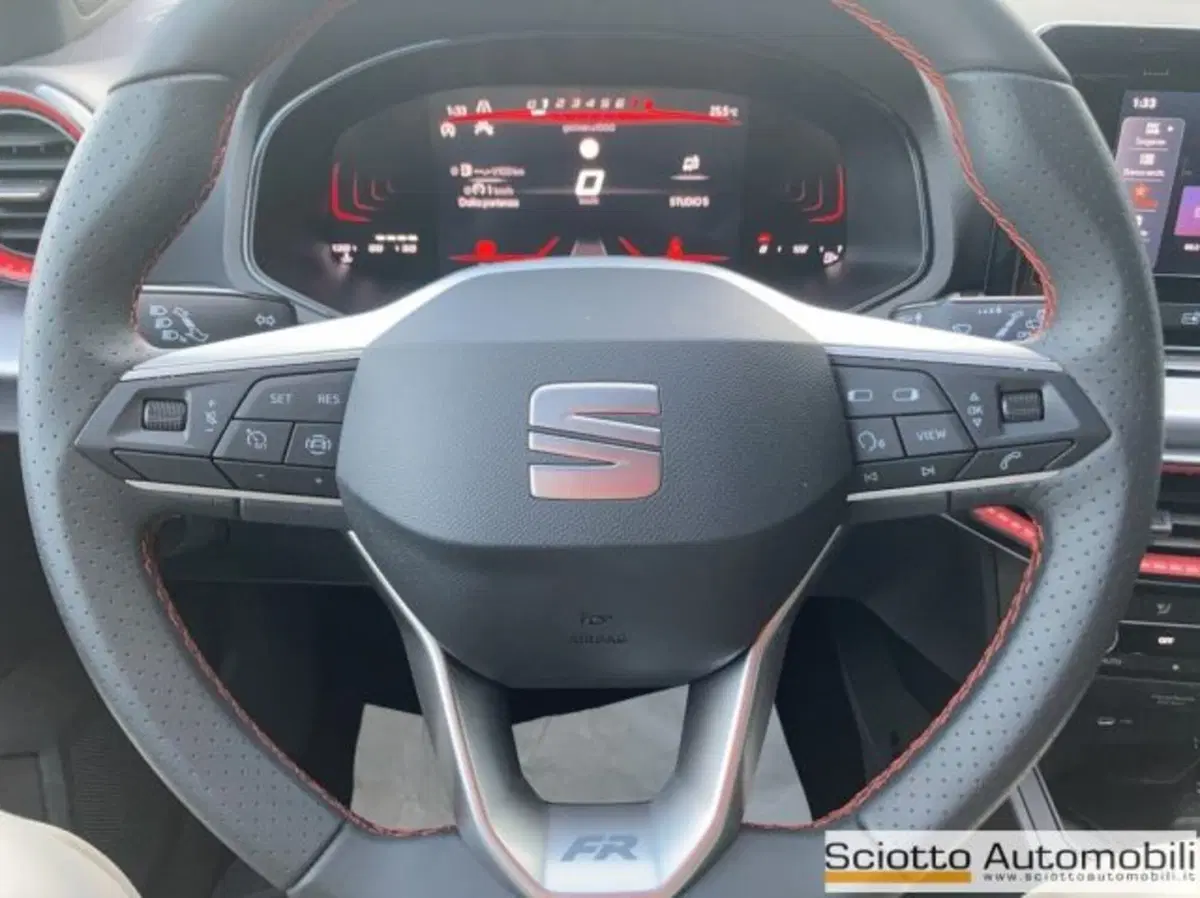 SEAT Ibiza nuova a Messina (10)
