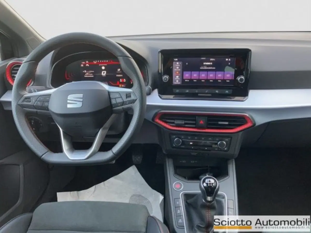 SEAT Ibiza nuova a Messina (14)