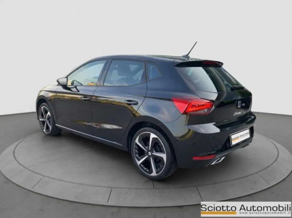 SEAT Ibiza nuova a Messina (4)