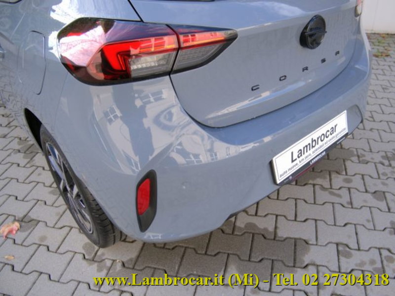 Opel Corsa nuova a Milano (10)