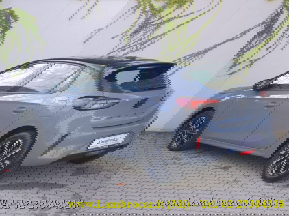 Opel Corsa nuova a Milano (13)