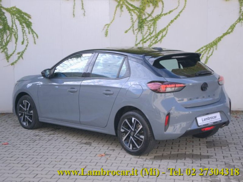 Opel Corsa nuova a Milano (13)