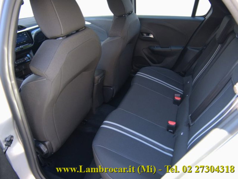 Opel Corsa nuova a Milano (5)