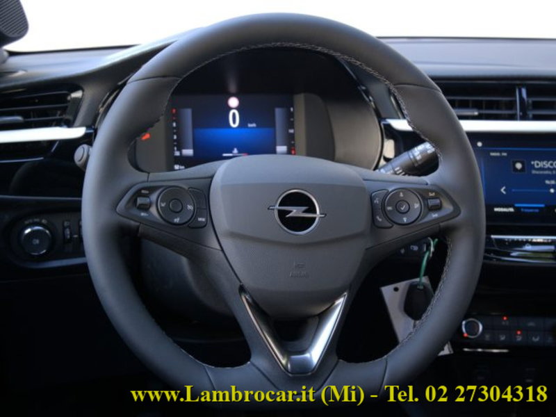 Opel Corsa nuova a Milano (6)