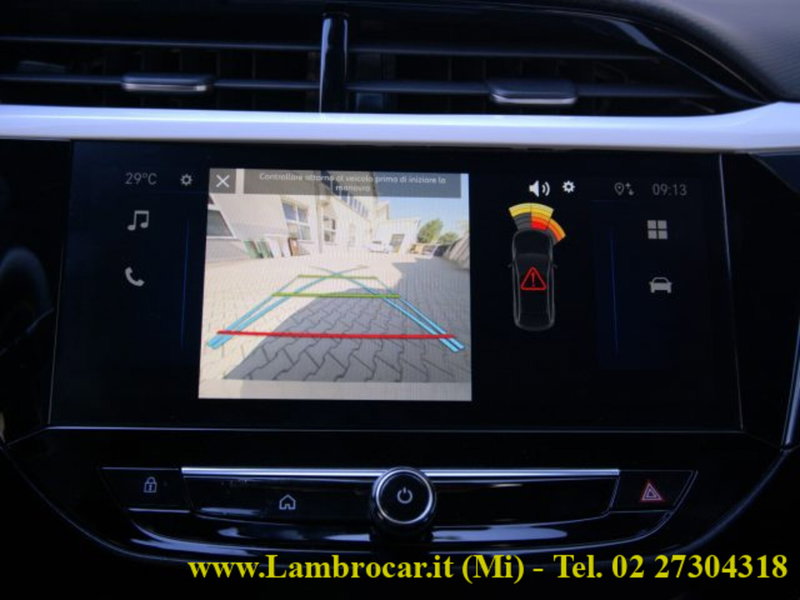 Opel Corsa nuova a Milano (11)