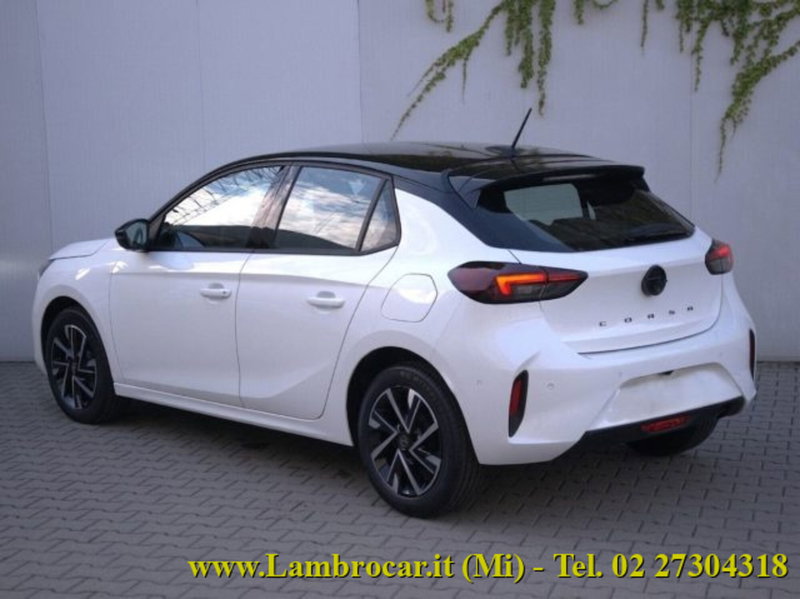 Opel Corsa nuova a Milano (12)