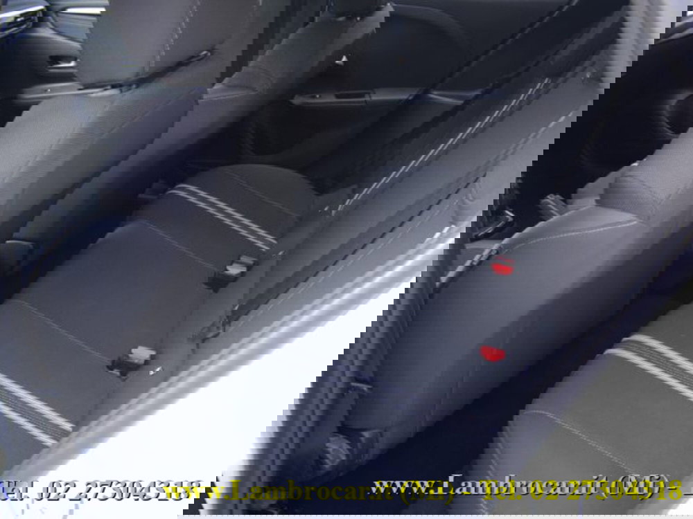 Opel Corsa nuova a Milano (5)