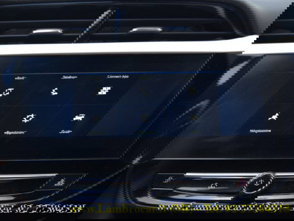 Opel Corsa nuova a Milano (8)