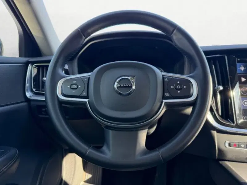 Volvo V60 usata a Udine (10)