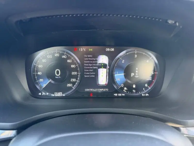 Volvo V60 usata a Udine (11)