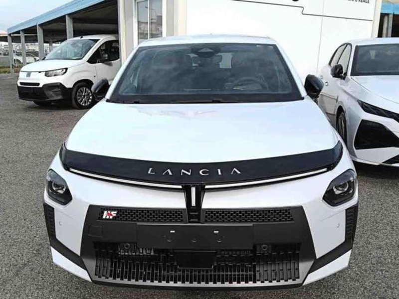 Lancia Ypsilon nuova a Torino (2)