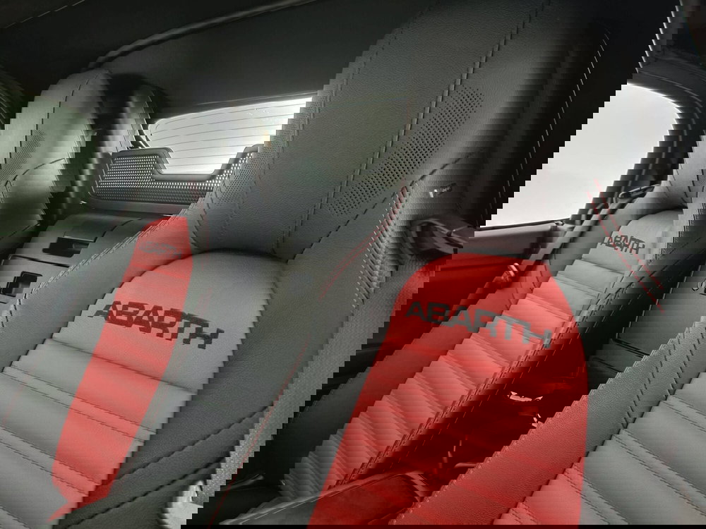 Abarth 124 Spider usata a Ascoli Piceno (18)