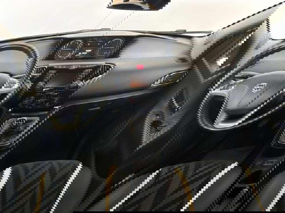 Lancia Ypsilon usata a Siena (8)