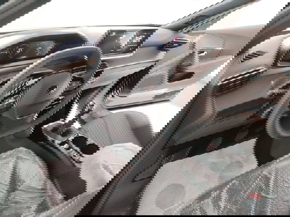 Peugeot 2008 nuova a L'Aquila (11)