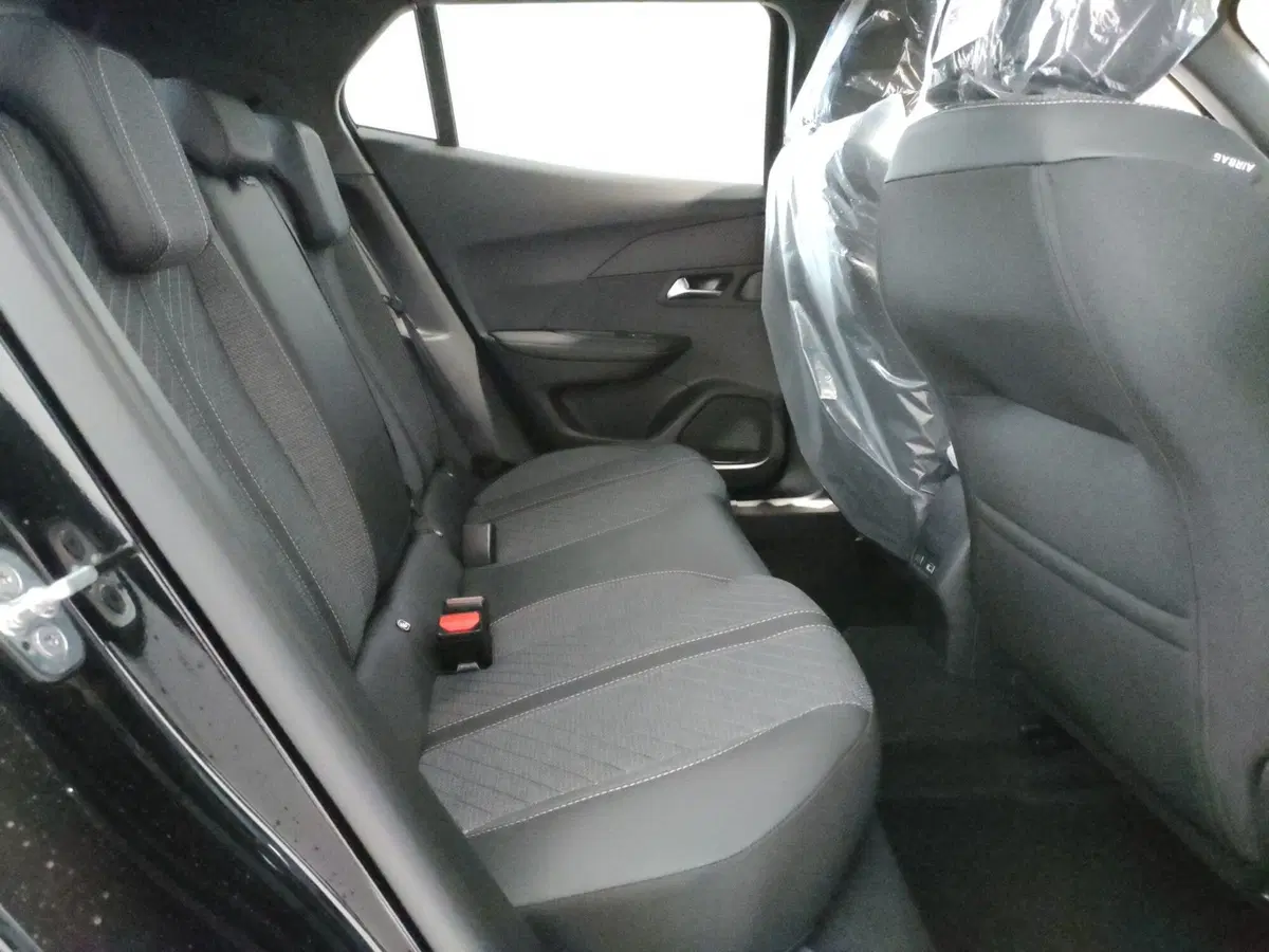 Peugeot 2008 nuova a L'Aquila (14)
