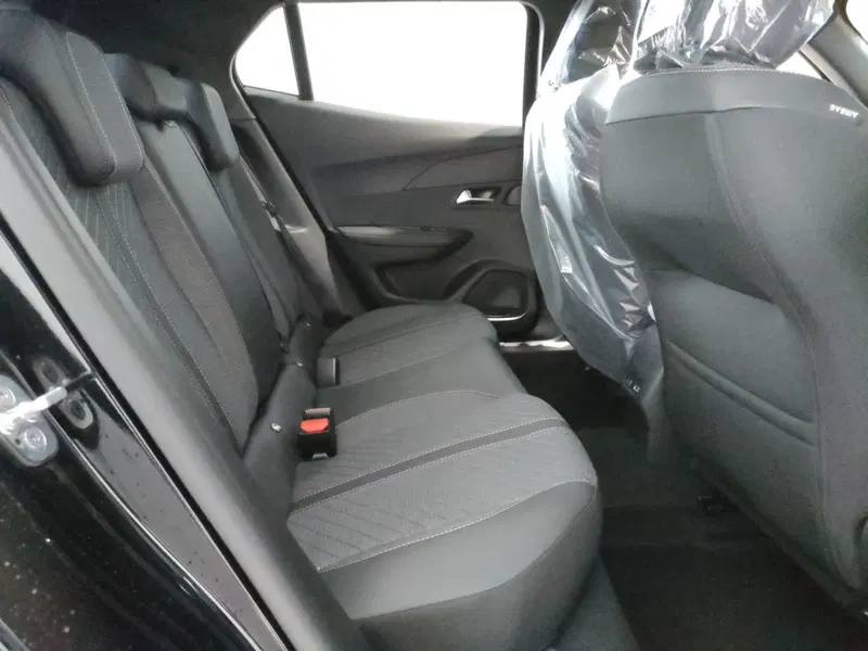 Peugeot 2008 nuova a L'Aquila (14)
