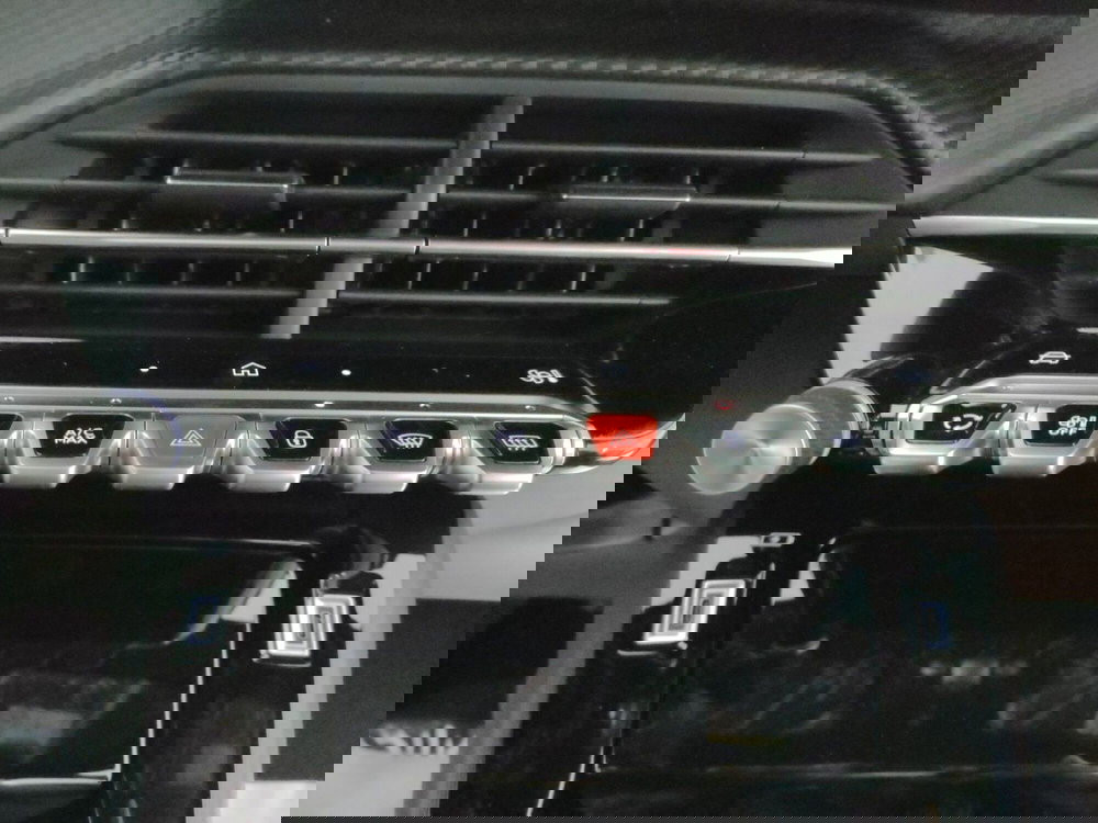 Peugeot 2008 nuova a L'Aquila (20)