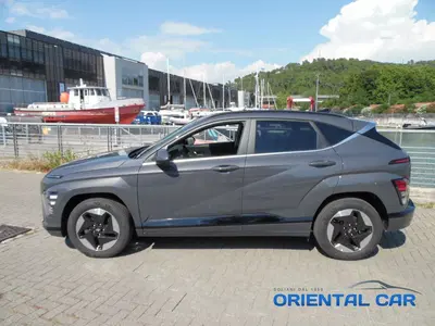Hyundai Kona 48,4 kWh X Line del 2024 usata a La Spezia