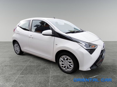 Toyota Aygo 1.0 VVT-i 72 CV 5 porte x-play MMT del 2020 usata a La Spezia