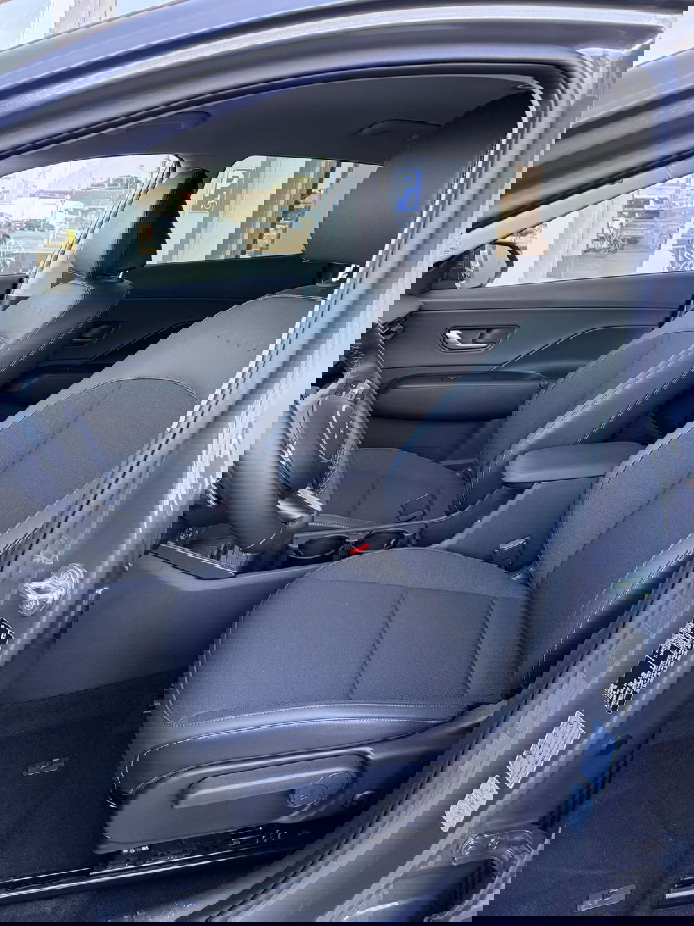 Hyundai Kona usata a Vercelli (8)