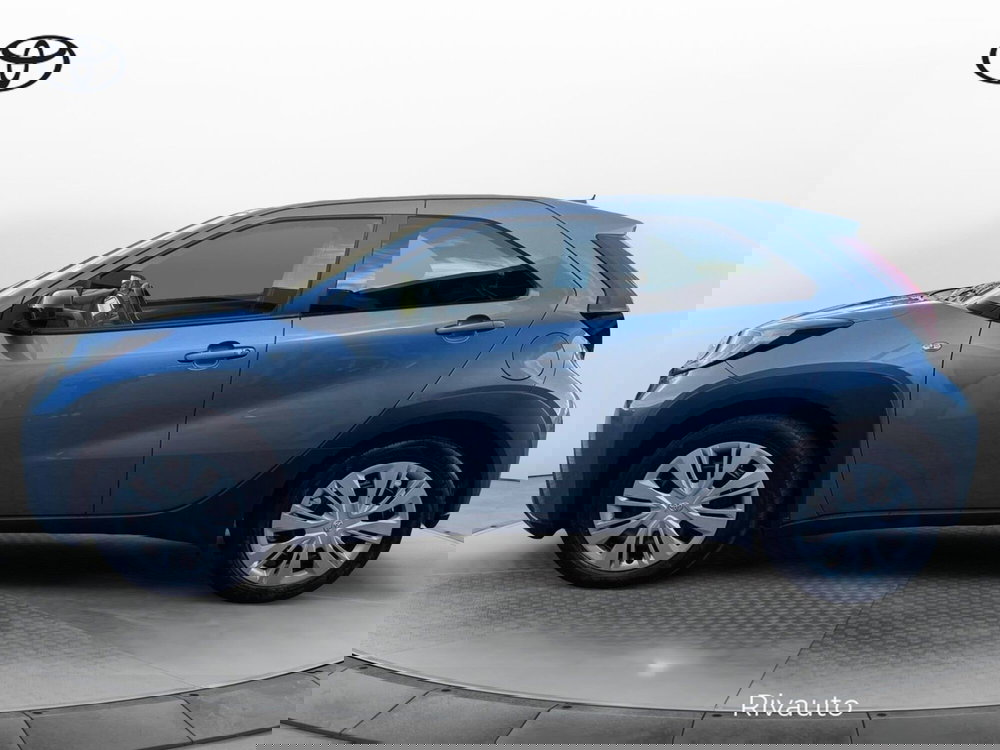 Toyota Aygo X nuova a Como (3)