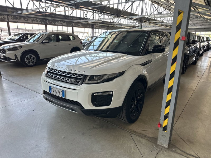 Jaguar XJ nuova a Torino (2)