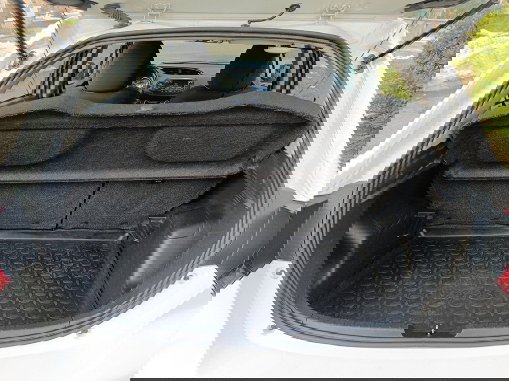 Toyota Yaris usata a Bologna (9)