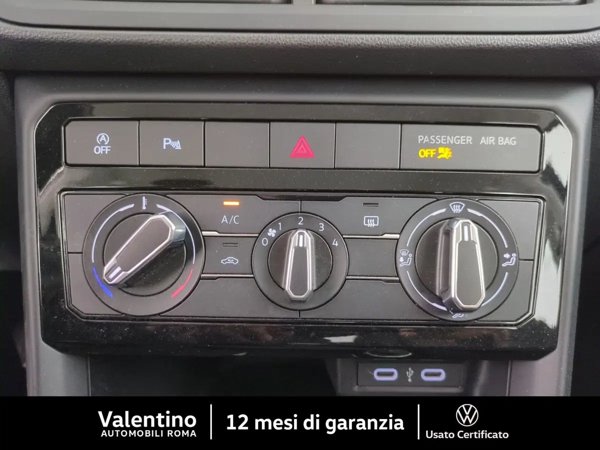 Volkswagen T-Cross usata a Roma (18)
