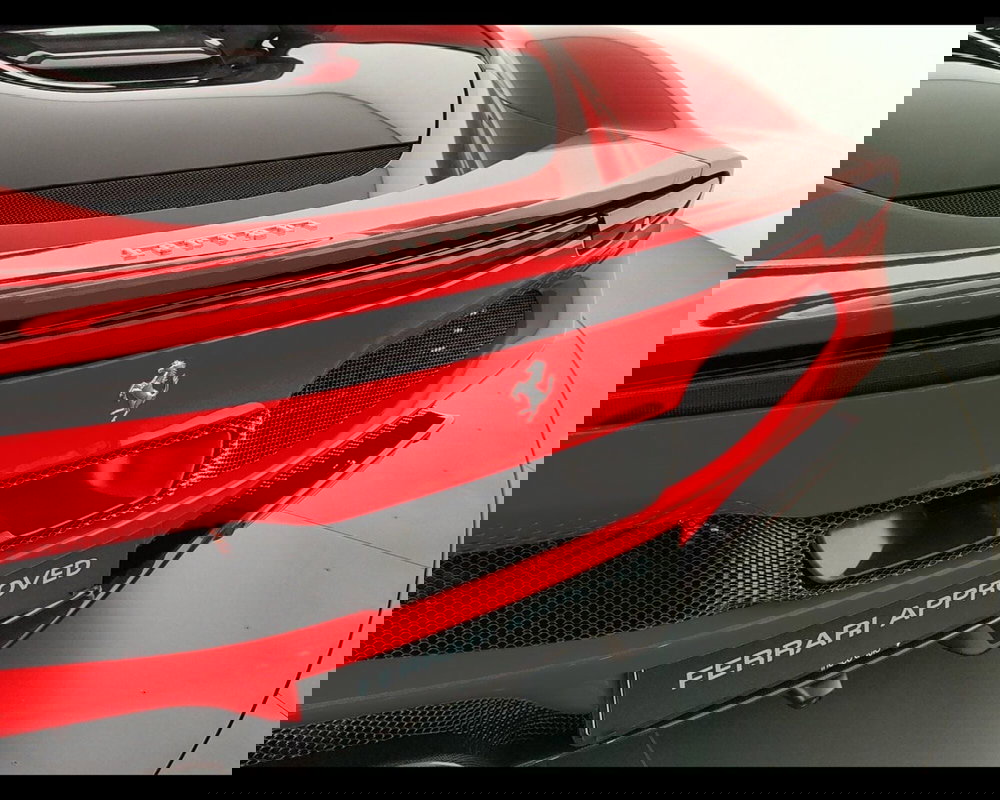 Ferrari 296 Coupé usata a Verona (15)