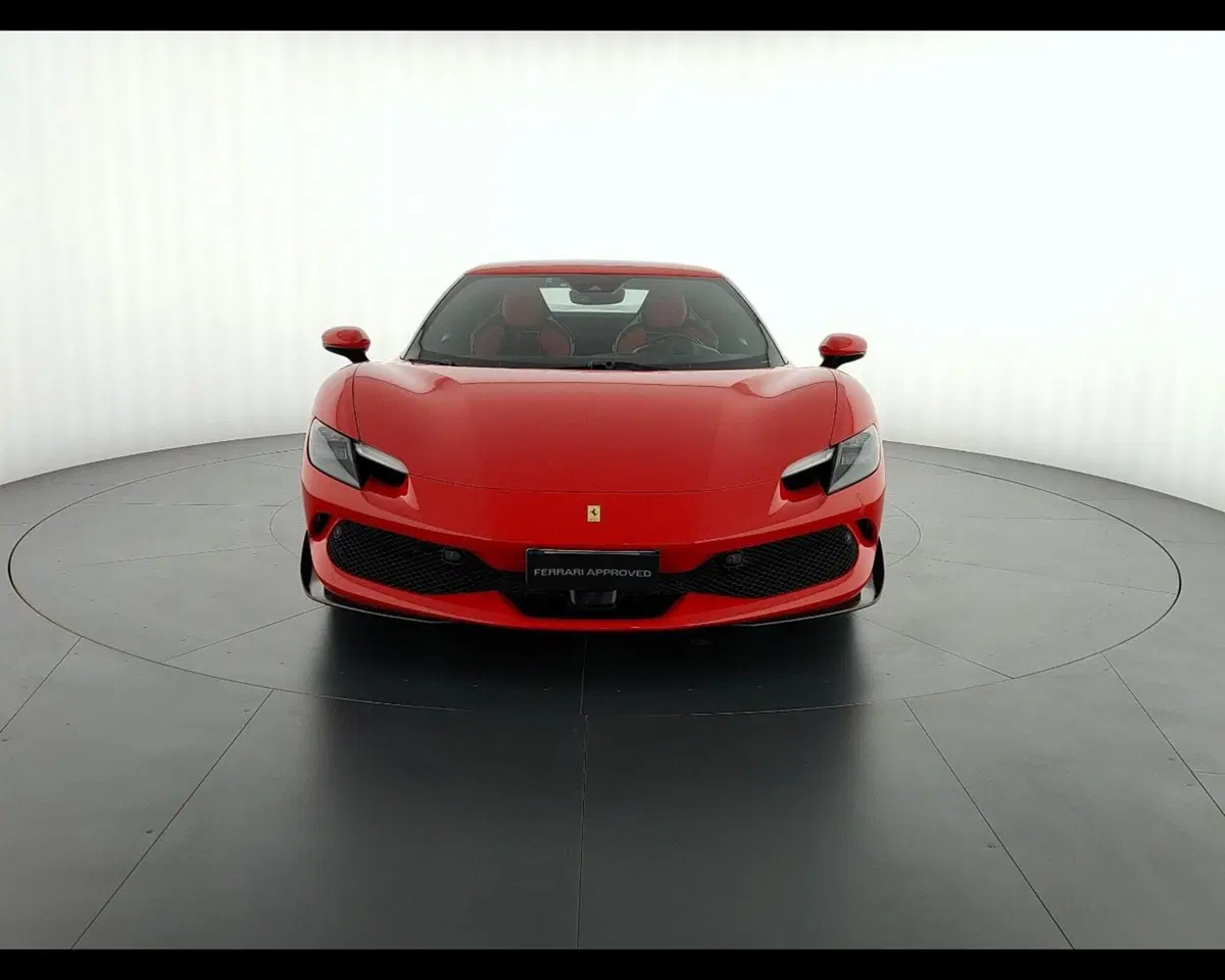 Ferrari 296 Coupé usata a Verona (2)